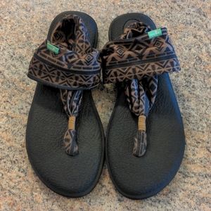 Sanuk Sandals Black Brown Yoga Sole 9 Flip Flops